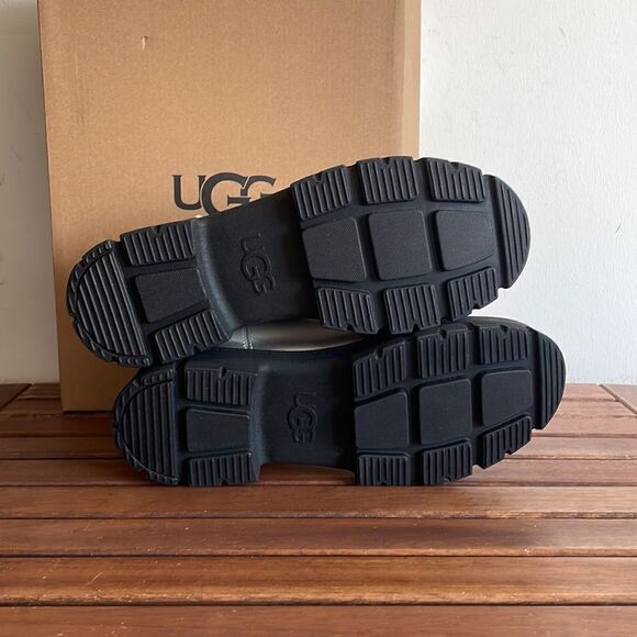 UGG Kids' Ashton Chelsea Leather Boots Silver USA Big Kid 6Y/UK5/EU38(BOX CRUSH) - Picture 11 of 15